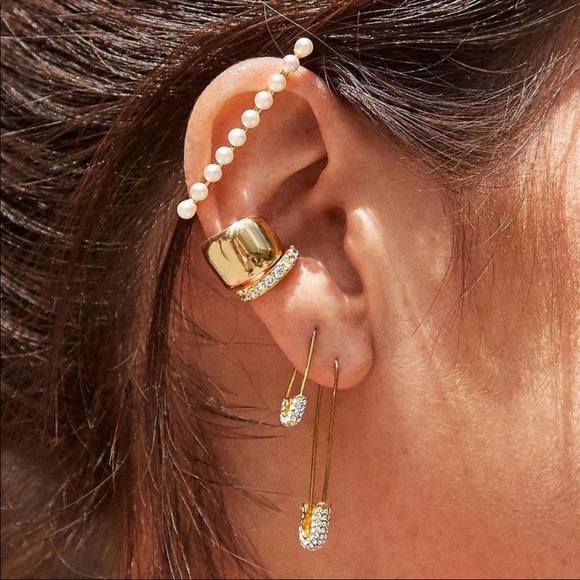 Jewelry - Gold Ear Cuff